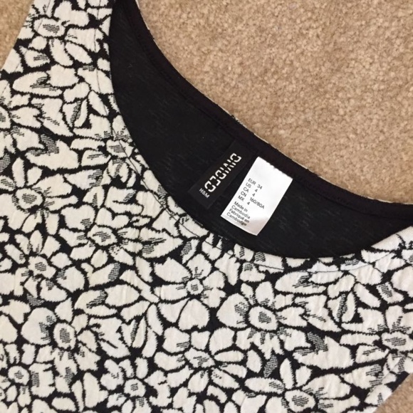 H&M White and Black Dress - Picture 4 of 4